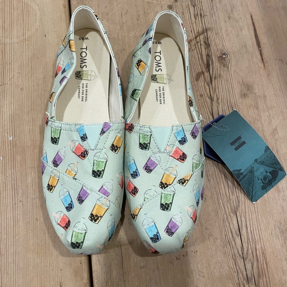 Toms Boba Bubble Tea shoes NWT size 8.5